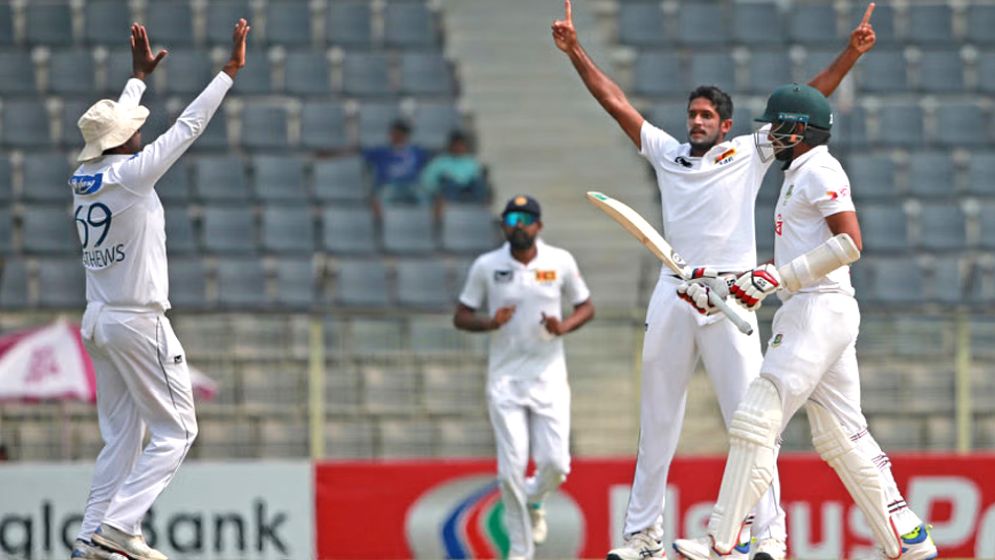 বাংলাদেশকে ৩২৮ রানে হারাল শ্রীলঙ্কা