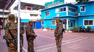 বাংলাদেশ দূতাবাসে হামলার ঘটনায় ৩ পুলিশ কর্মকর্তা বরখাস্ত, আটক ৭