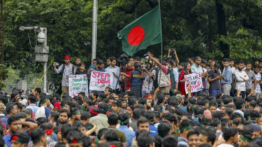 ‘জুলাই বিপ্লবের ঘোষণাপত্র’ প্রকাশ স্থগিত